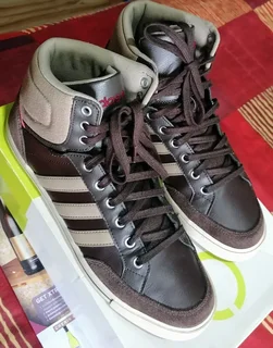 Adidas, Puma Takkies