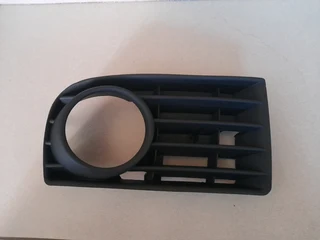 VW GOLF  5 STD FOGLIGHTS COVERS FORSALE R150 EACH