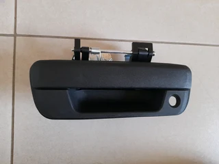 OPEL CORSA UTILITY 05/11 BRAND NEW TAILGATE HANDLES FORSALE PRICE R395
