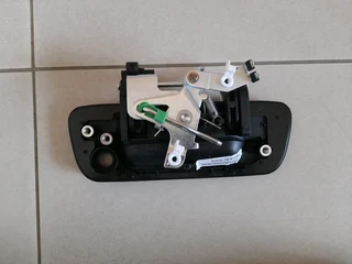 OPEL CORSA UTILITY 05/11 BRAND NEW TAILGATE HANDLES FORSALE PRICE R395