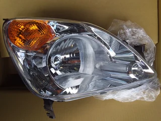 Honda crv 02 04 brand new headlights forsale price R1695 each
