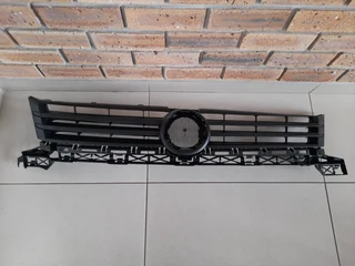 Vw caddy mk3 12 on front grilles forsale price R1350