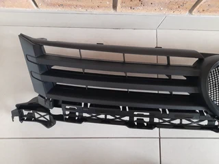 Vw caddy mk3 12 on front grilles forsale price R1350