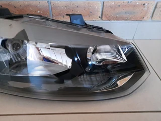 VW POLO 6 10/14 BRAND NEW SINGLE BEAM HEADLIGHTS FORSALE PRICE R1595 EACH