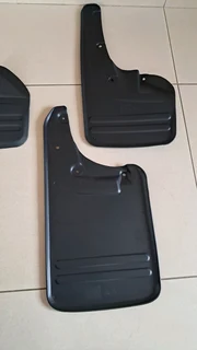 TOYOTA HILUX 05/15  4x4 BRAND NEW MUD FLAPS SET FORSALE  R350