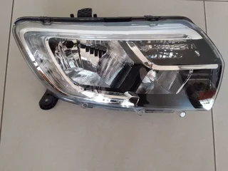 Renault Sandero 900t Stepway 2018 On New Led Headlights Forsale Price:r2750 Each