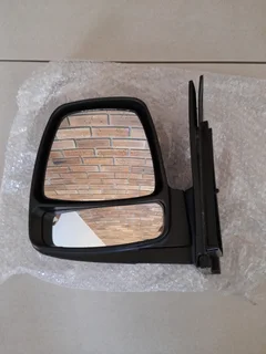 KIA K2700 2006 ON BRAND NEW DOOR MIRRORS FORSALE R950 EACH