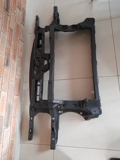 VW CADDY MK2 2006 /10 BRAND NEW FRONT CRADLES FORSALE :R1500 EACH