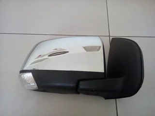 ISUZU KB300 12/17  NEW DOOR MIRRORS ELECTRIC WITH INDICATOR CHROME  FOR SALE R1750 EACH