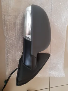 VW JETTA 5 NEW DOOR MIRRORS FOR SALE  R1250 EACH