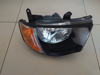 Mitsubishi Triton Pre Facelift 07/11 Brand New Headlights For Sale Price :r1250 Each