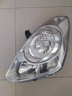 Hyundai H1  Brand New Headlights Forsale Price R2200 Each