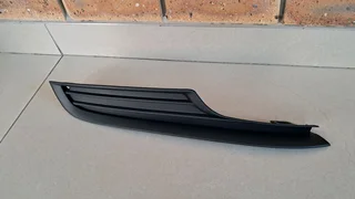VW GOLF 7 TSI 13/16 BRAND NEW FRONT BUMPERS LOWER SIDE GRILLES FORSALE R230 EACH
