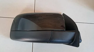FORD RANGER T6/T7 NEW DOOR MIRRORS MANUAL ADJUSTMENT BLACK FORSALE R1250 EACH