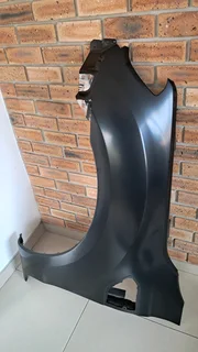 FORD RANGER T7 16/21 BRAND NEW LEFT SIDE FENDER FORSALE PRICE R895