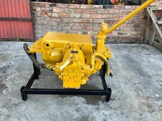Komatsu JV100WA Roller Hydraulic Drive Motor