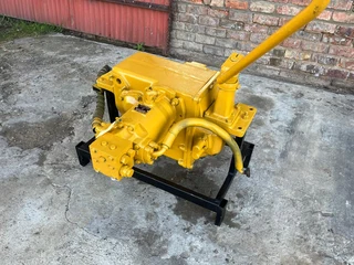 Komatsu JV100WA Roller Hydraulic Drive Motor