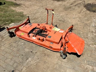 Kubota RC60-B Trekker Bossiekapper Implement