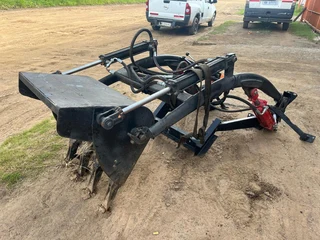 Trekker Laaigraaf Implement