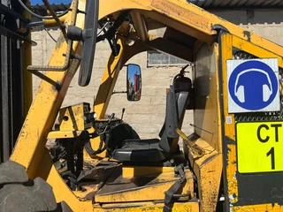 Bell 120 Rough Terrain Forklift 2.75 Ton