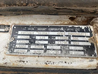 Isuzu F8000 Truck Cab