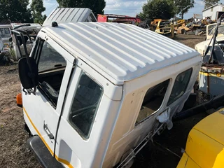 Isuzu F8000 Truck Cab