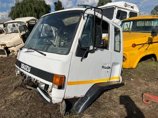 Isuzu F8000 Truck Cab