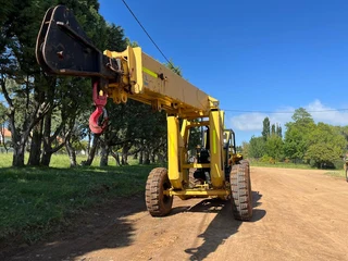 Ford MH9C Mobilift Carry Crane 9 Ton