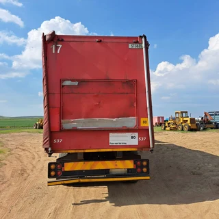 1999 Afrit Tautliner Interlink Beverage Trailer