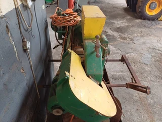 Cosen AH-250C Band Saw