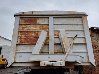 Single Axle Closed Box Body Semi Trailer