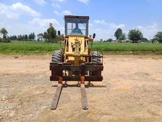 Komatsu W40 Wheel Loader Forklift 8 Ton
