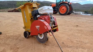 Turner Morris Concrete Cutter 350mm