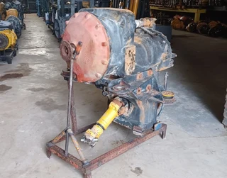 Dana Spicer Clark Hurth 15MHR36424-1 Transmission