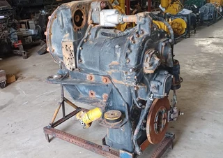 Dana Spicer Clark Hurth 15MHR36424-1 Transmission