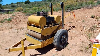 Bomag BW75S Walk Behind Roller and Trailer