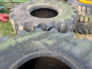 Firestone Flotation 23 DT Tyre 76 X 50.00B32
