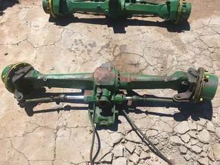 John Deere 2351 Tractor Front Differential Axle