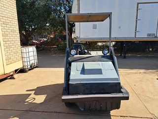 Tennant 235 Road Broom Sweeper