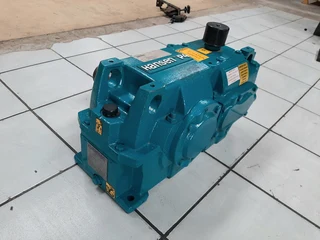 Hansen P4 Multistage Industrial Gearbox 37kW Ratio 22.4 to 1