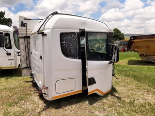 Scania 144G Truck Cab