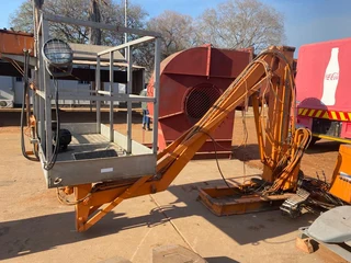 Cherry Picker Ronwal