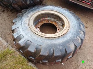 Industrial Tyre 17.5-25 with Rim