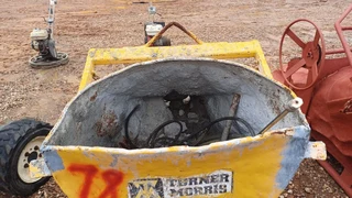 Turner Morris Banana Concrete Bucket 400L