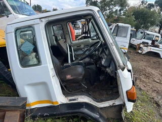 Isuzu F8000 Truck Cab
