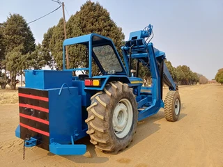 Ford Mobilift Carry Crane 7 Ton