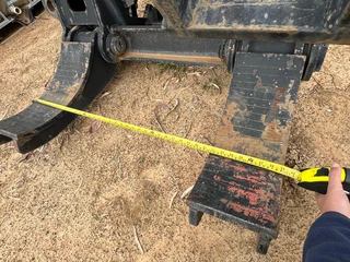 Manitou Cylinder Handler