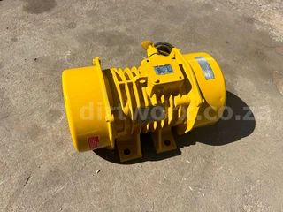 3 Phase Vibrating Motor 0.4 kW