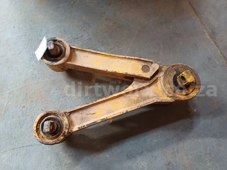 Bell B20D Front Differential Axle Tri-Link