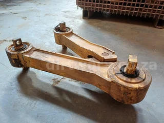 Bell B20D Front Differential Axle Tri-Link